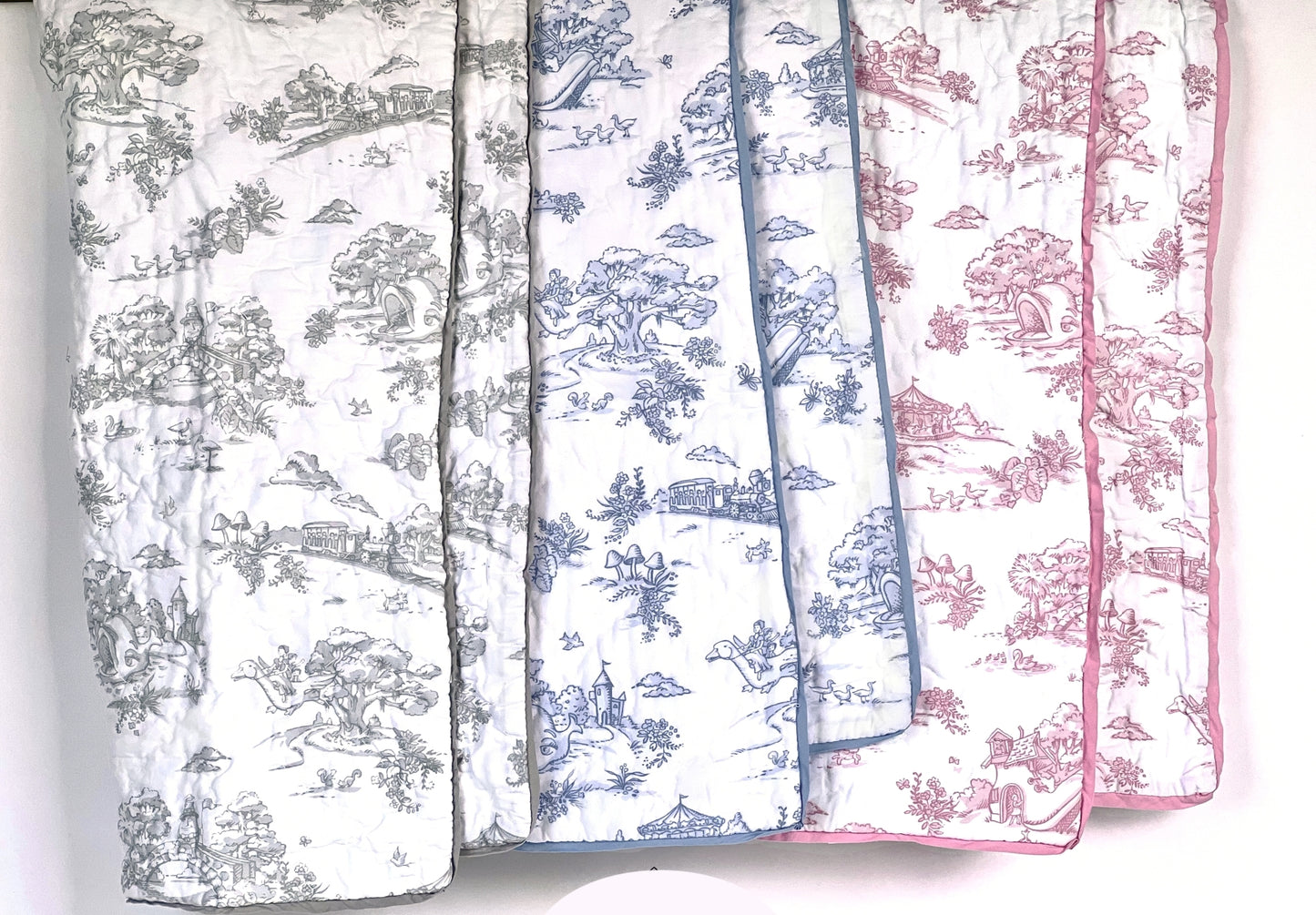 Toile Quilt | The Miri Collection