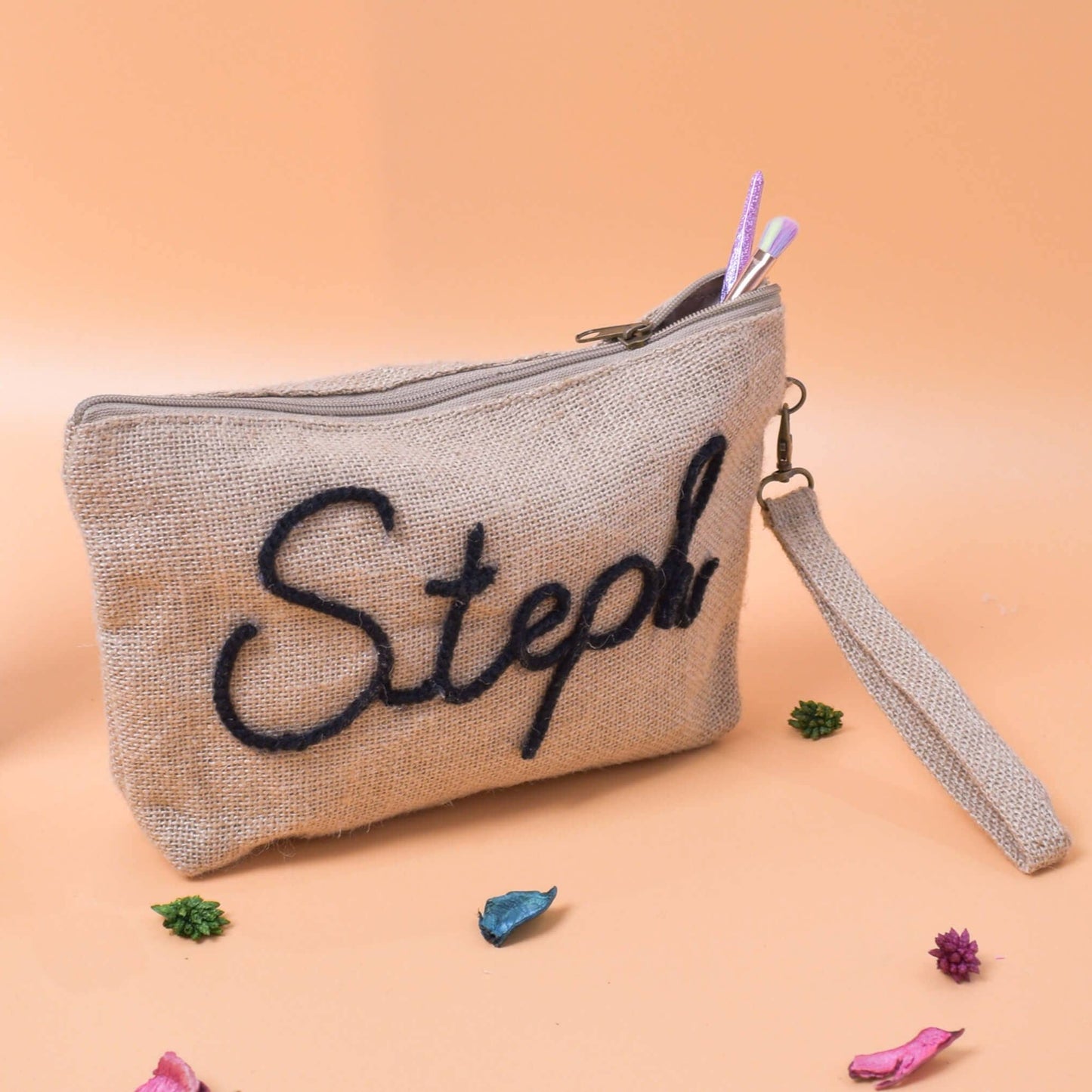 Straw Make-Up Bag